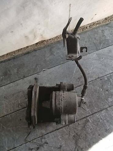Car Parts: KOCIONA KLEŠTA PREDNJA LEVA ZA VOLKSWAGEN POLO OD 2001. DO 2005. GOD — 2