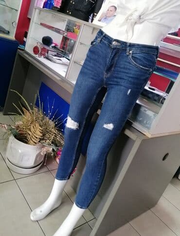 Skirts: Farmerice jednom nošene
Vel 27
BUKVALNO nove — 4