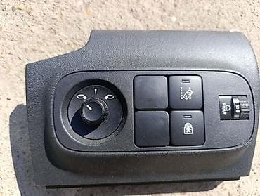 vrata golf 2: PREKIDACI RETROVIZORA ZA CITROEN C3 OD 2016. DO 2024. GOD — 1