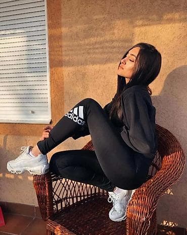 Dukserice: Helanke mokra likra Xs, s, m, l, xl Komad 2.000 din Akcija 3 komada — 4