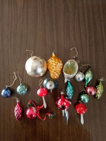 Storage boxes: Set of ornaments — 1