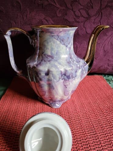 Čajnici: Bokal nov porcelanaki Walbrzych Poljska 70te. Visina. 21,5cm — 10
