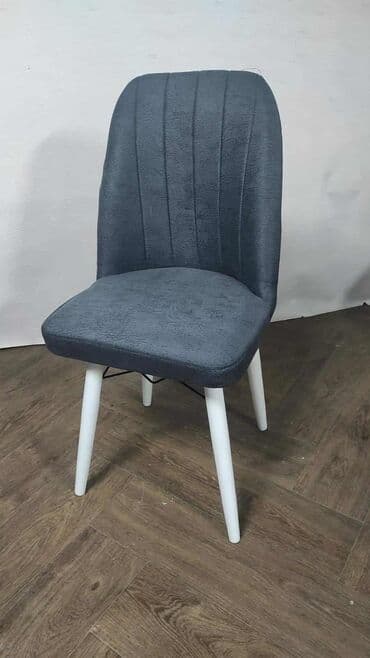 Stolice: 08. stolica 
4900din komad — 15