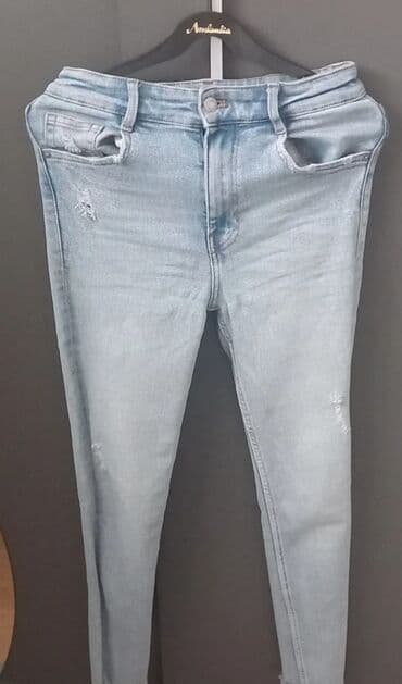 Headgear: Ženske skinny farmerke u svetlo plavom pranju. - Materijal: klasični — 1