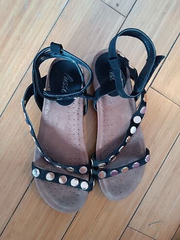 una obuca beograd: Sandals, Lusso, 37 — 1