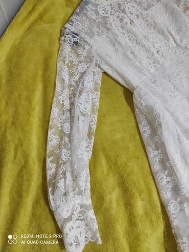 Personal Items: Vencanica mlecno bela velicina XS Duzina pozadi 2 metara, prednji deo — 13