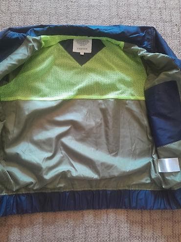 Muška vetrovka sa kapuljačom, tamnoplave boje. - Materijal: lagani