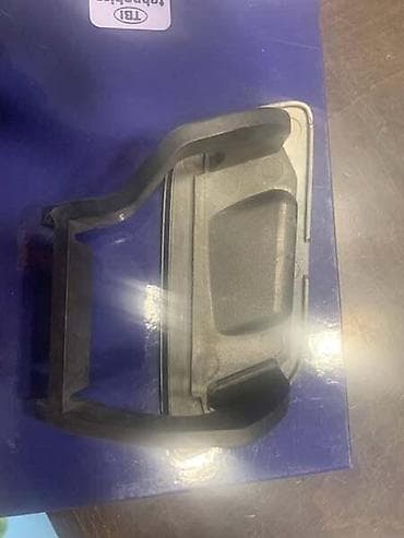 auto elektronika nis: POKLOPAC ZA AUDI A5 - 8T0955635A | Poklopac prskalice Audi A3 — 2