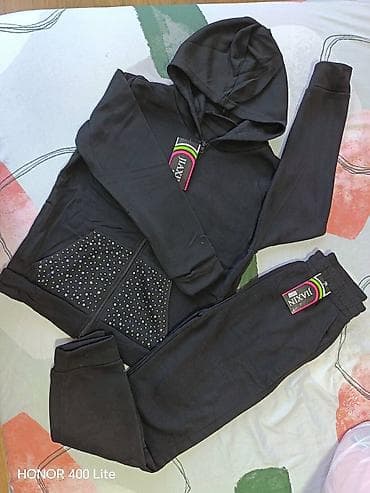 Sweatpants sets: M/L
1800 DIN✨🍀 — 2