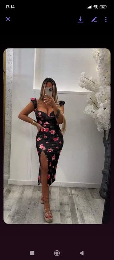 Dresses: 2500 — 3
