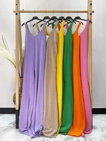 crne haljine do koljena: Haljina
Do XXL
2750 din — 6