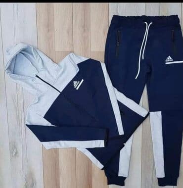 tek flis trenerka: Zenske komplet trenerke
Samo 4500 din 
S, M, L, XL — 7