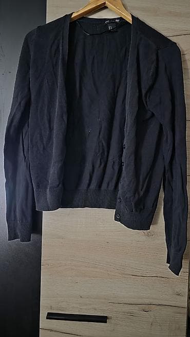 Dukserice: Crni kardigan H&M - Model: lagani pleteni kardigan na kopčanje — 1