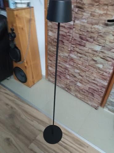 parkside punjac za akumulator: Solarna Podna LED lampa – minimalistički dizajn, crna boja - Tip — 2