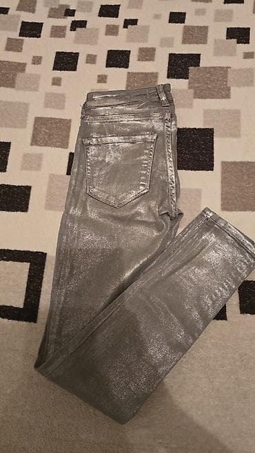 dr martens prodaja: Polovna i nova garderoba,prodaja na komad ili na dzak 4000 din veoma — 2