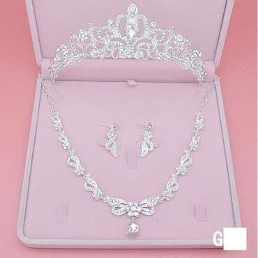 Kompleti sa krunom
Cena:2500din