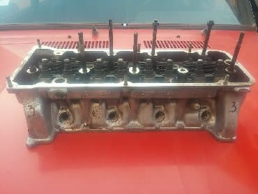 poklopac glave motora: Glava motora Lada 2105,2107 Riva motor 1300 cm3 broj 3. Skinuto sa — 1