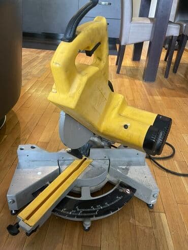 elektromotor za cirkular: DeWalt električna kapna i ukošna testera (mitra testera) - — 4