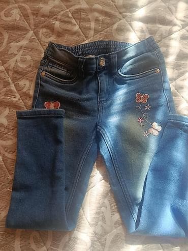 kyoto 3 patike: Paket odeće ( 3 majčice jedne farmerke ) za devojčice 6-7 godina — 2