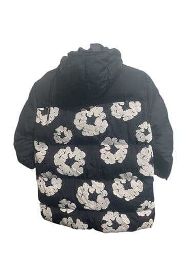 S,m,l,xl,2xl
8500 na lalafo.rs S,m,l,xl,2xl
8500