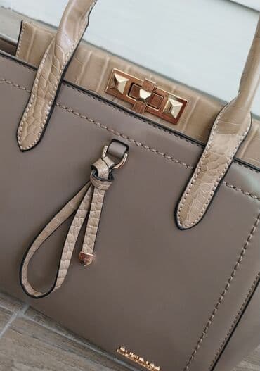 guess plisana torba: Duki Daso, color - Beige — 7