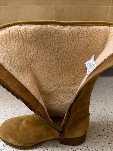 ikkii boots: UGG ženske čizme do listova, od prirodne brušene kože (an tilop). - — 7