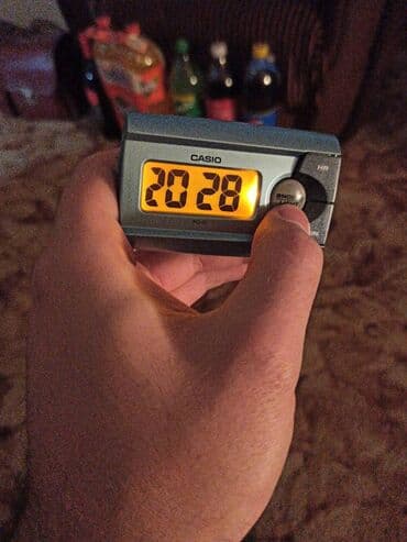 sinsay stalak za cvece: Table clock — 3