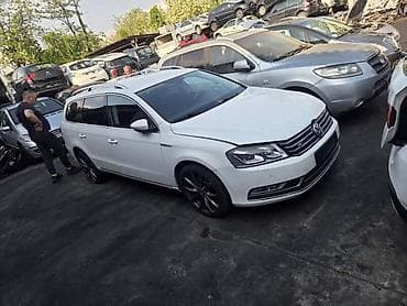 prikolica za dva auta: VOLKSWAGEN PASSAT B7 - KOMPLETAN AUTO U DELOVIMA | polovni orginalni — 1