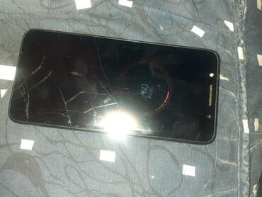 Donji delovi trenerke: Alcatel pametni telefon (model sa zadnjom kamerom i blicem, crni) - — 2