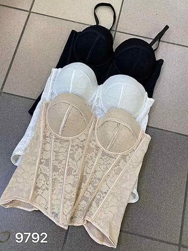 ranac liu jo: Korseti
Cena 2300
Uni vel
V17 — 1