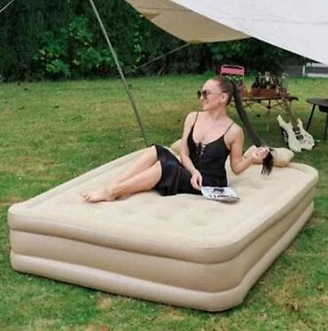 Dusek 200x150x40 cm. Veoma je prostran i udoban, sa ugradjenim