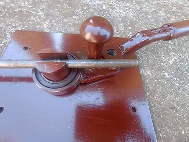 kofer alata: Alat za savijanje armature ( pikerica ),osnovna ploča debljine 6 mm sa — 3