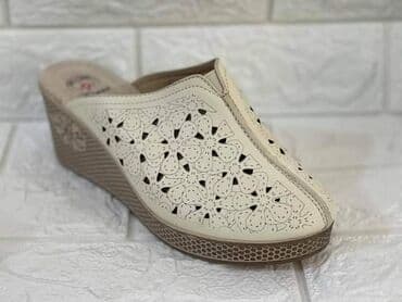 papuce na platformu prodaja: 36-40
1500din — 5