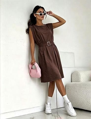 second hand svecane haljine: Ženska haljina bez rukava sa pojasom
2400 din
S M L — 4