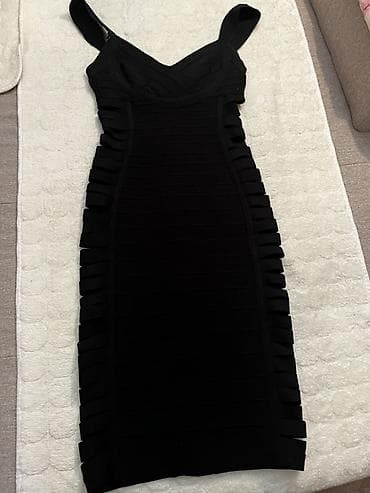 Beauty & Care: Herve Leger crna bandage haljina, veličina L. - Ikoničan — 1