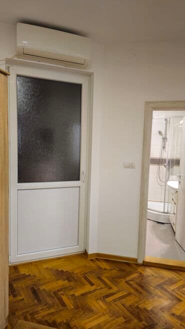 Rooms: 3 bedroom — 9