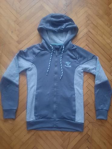 Hummel trenerka. Novo. 
Na etiketi je xl ali odgovara za M