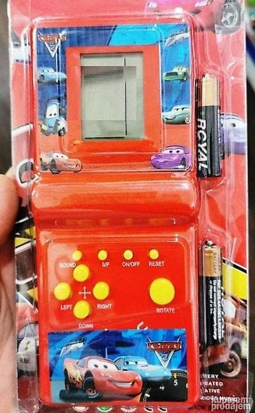 masa i medved igracka: Oldschool tetris., radi na baterije koje se dobijaju u pakovanju — 4
