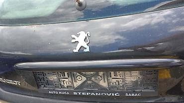 samolepljive lajsne za auto na metar: LAJSNE GEPEKA ZA PEUGEOT 206, 207 | Originalni polovni delovi za — 1