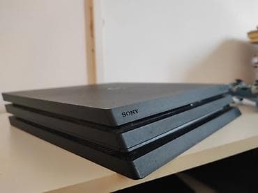 sony 6: Sony Playstation 4 PRO / nalog i igrice Prodajem Sony Playstation 4 — 5