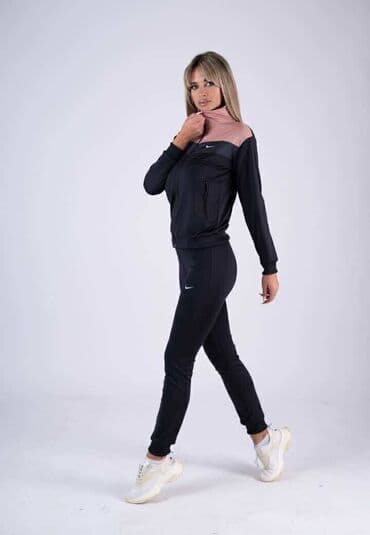 h: M L XL
2.900 din. E — 3