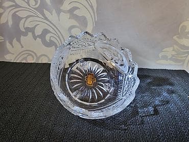 Cinija nov kristal Zajecar sa stopama iz 70ih.godina. Cinija kristal