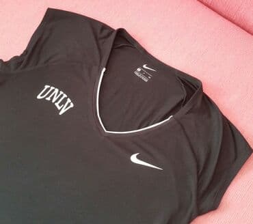 andrija jo majice: Nike DRI-FIT crna majica Crna sa belim detaljima Kratak rukav Punije — 2