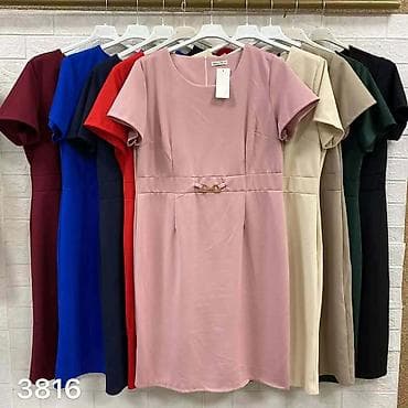 Wedding Clothes & Accessories: Elegantna ženska haljina midi dužine sa kratkim rukavima. - Klasičan — 3