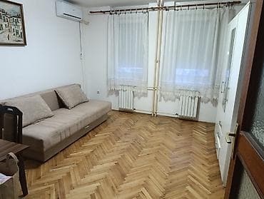 Izdaje se nameštena garsonjera od 24 m² na Novoj Detelinari, u mirnoj