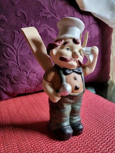 viljuska za struju: Kuvar nov,drzac za kuhinju italijanski. Na kutiji pise porcelan ali — 5