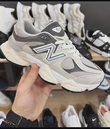 Patike New Balance – sportsko‑casual model - Dizajn: masivniji