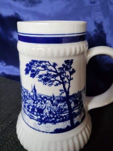 jelen pivo krigla: Krigla nova Istocna Nemacka 80te. Colditz porcelan. Krigla sve na — 6