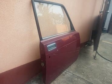 polovne letnje gume 215 55 r16: Vrata prednja desna Lada 2107 Riva,2104 Karavan,2105 bordo. Vrata su — 2