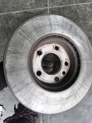 m auto loznica: PREDNJI DISKOVI 2.5 SKORO NOVI ZA VOLKSWAGEN TOUAREG OD 2003. DO 2010 — 4